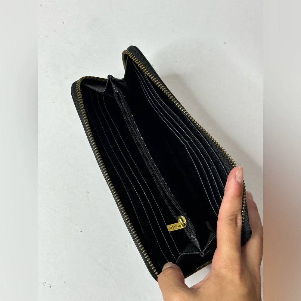 Fossil Leather Zip Around Bill & Credit Card Large Wallet